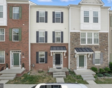 2738 Egret Way - Photo Thumbnail 1