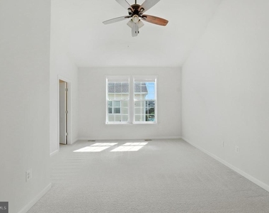 2738 Egret Way - Photo Thumbnail 20