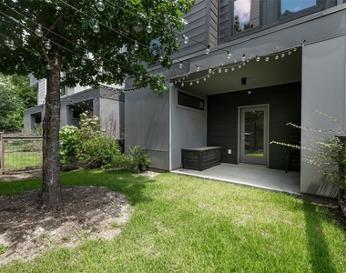 5924 S Congress Ave - Photo Thumbnail 23