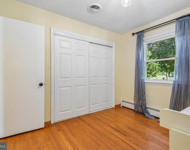 1042 S Carroll Street - Photo Thumbnail 20