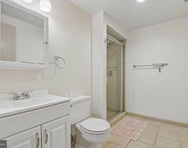 1042 S Carroll Street - Photo Thumbnail 27