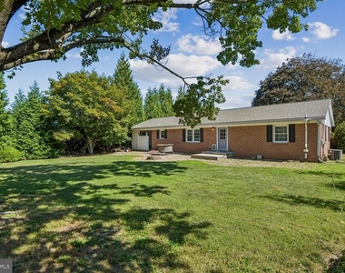 1042 S Carroll Street - Photo Thumbnail 30