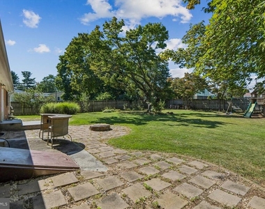 1042 S Carroll Street - Photo Thumbnail 31