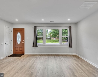 2625 Hamilton Road - Photo Thumbnail 3