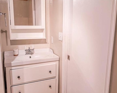 12433 Cree Lane - Photo Thumbnail 18