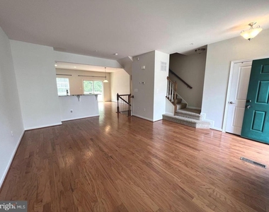 356 Paladium Court - Photo Thumbnail 2