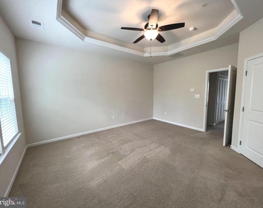 356 Paladium Court - Photo Thumbnail 11