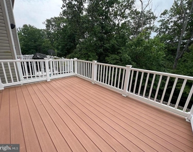 356 Paladium Court - Photo Thumbnail 9