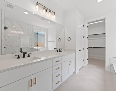 1129 N Roger Hanks Pkwy - Photo Thumbnail 5
