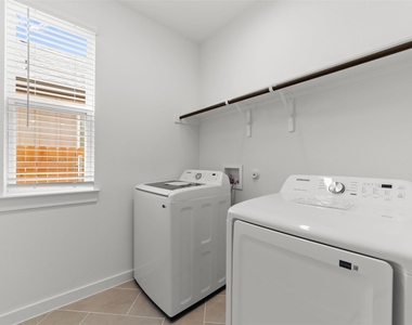 1129 N Roger Hanks Pkwy - Photo Thumbnail 7