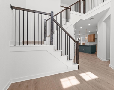 1129 N Roger Hanks Pkwy - Photo Thumbnail 1