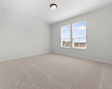 1129 N Roger Hanks Pkwy - Photo Thumbnail 11