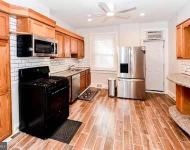 2511 Christian Street - Photo Thumbnail 13