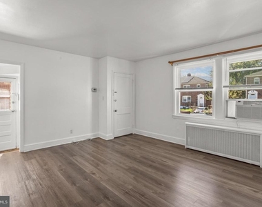 2906 Clearview Avenue - Photo Thumbnail 11