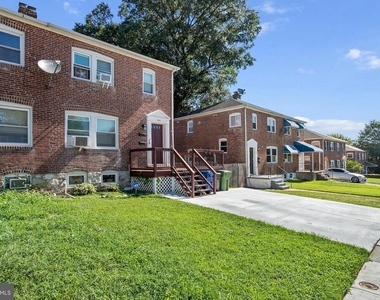 2906 Clearview Avenue - Photo Thumbnail 2