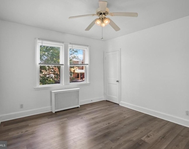 2906 Clearview Avenue - Photo Thumbnail 17