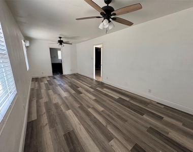 1709 Deloney St - Photo Thumbnail 1