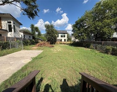 1709 Deloney St - Photo Thumbnail 14
