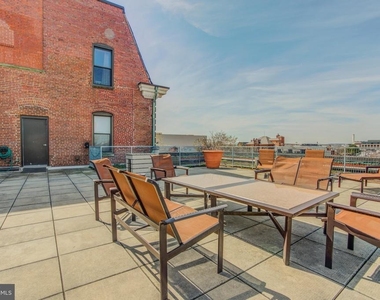 1211 Light Street - Photo Thumbnail 3