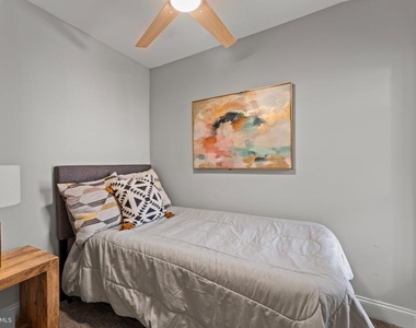 1724 N Milton Avenue - Photo Thumbnail 17