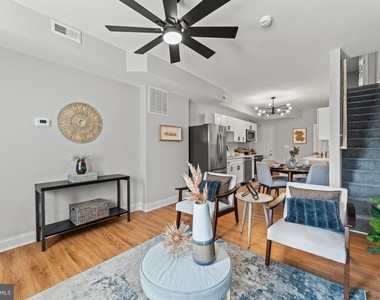 1724 N Milton Avenue - Photo Thumbnail 5