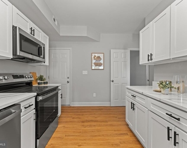 1724 N Milton Avenue - Photo Thumbnail 10