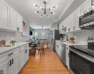 1724 N Milton Avenue - Photo Thumbnail 7