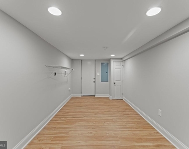 1724 N Milton Avenue - Photo Thumbnail 27