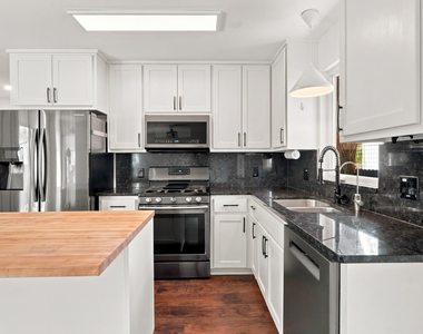 5307 Prock Ln - Photo Thumbnail 7