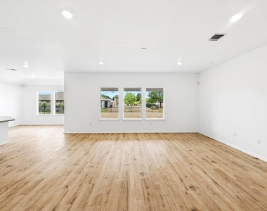 120 Loon Dr - Photo Thumbnail 4