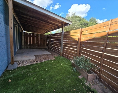 1309 Southport Dr - Photo Thumbnail 20