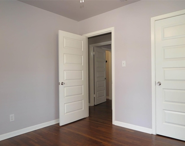 1205 Forest St - Photo Thumbnail 23