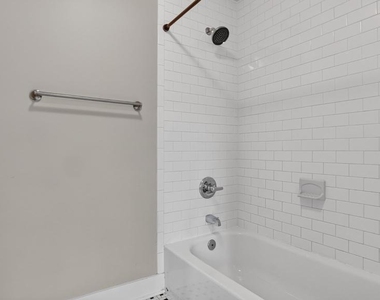 7732 W Shore Road - Photo Thumbnail 12