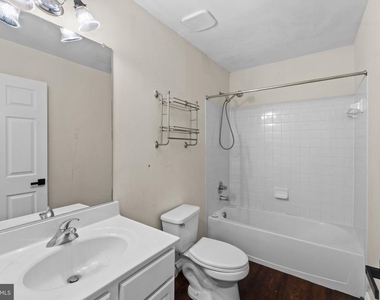 8604 Provance Place - Photo Thumbnail 15