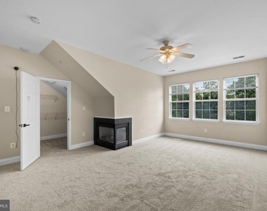 8604 Provance Place - Photo Thumbnail 16