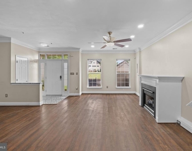 8604 Provance Place - Photo Thumbnail 4
