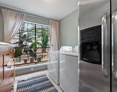 4159 Steck Ave - Photo Thumbnail 16