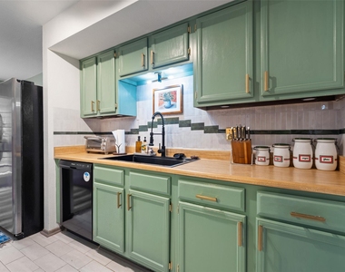 4159 Steck Ave - Photo Thumbnail 19