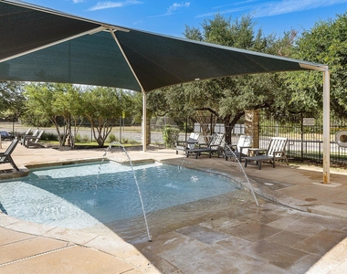 3817 Tailfeather Dr - Photo Thumbnail 38