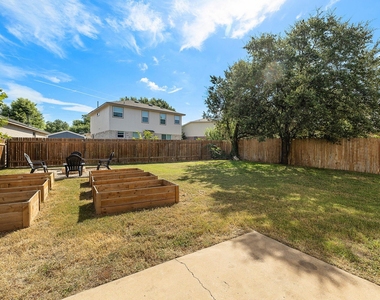 3817 Tailfeather Dr - Photo Thumbnail 36