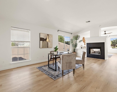 3817 Tailfeather Dr - Photo Thumbnail 27