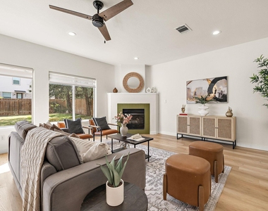 3817 Tailfeather Dr - Photo Thumbnail 7