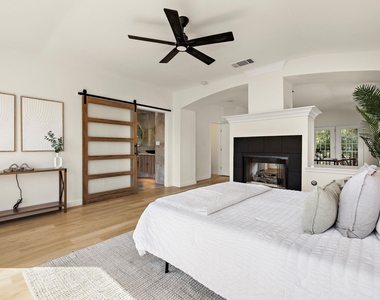 3817 Tailfeather Dr - Photo Thumbnail 18