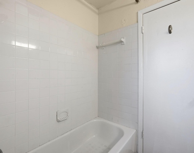 807 Castle Ridge Rd - Photo Thumbnail 20