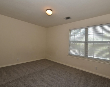 16807 Luckenwald Dr - Photo Thumbnail 13