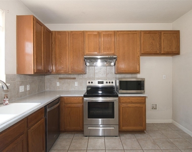 16807 Luckenwald Dr - Photo Thumbnail 9