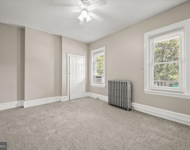 2000 Delaware Avenue - Photo Thumbnail 4