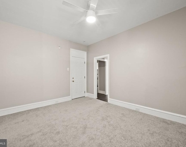 2000 Delaware Avenue - Photo Thumbnail 3