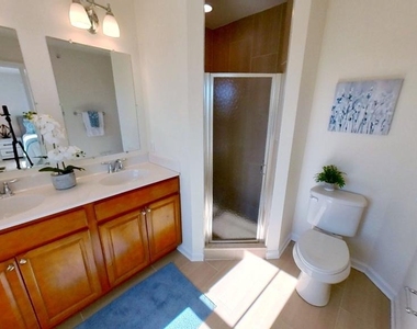 801 Mapleton Avenue - Photo Thumbnail 9