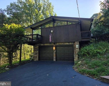27 Bridleshire Road - Photo Thumbnail 18